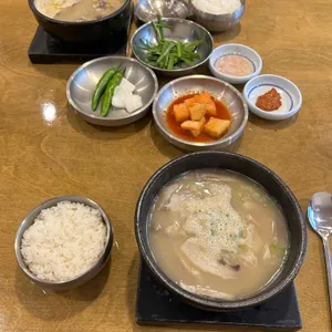 팔복집 사진