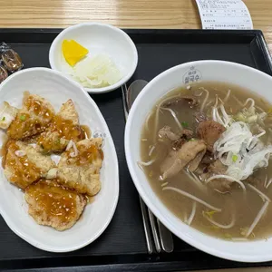 홍대쌀국수 사진