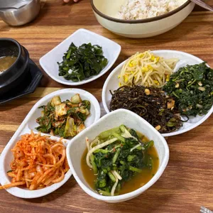 엄마손맛 원조보리밥 사진 2