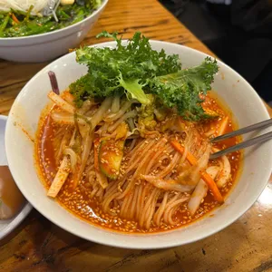인덕원비빔국수 사진 1