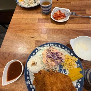 돈카살롱 사진