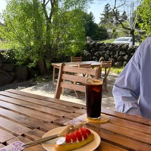 위이 대표 사진