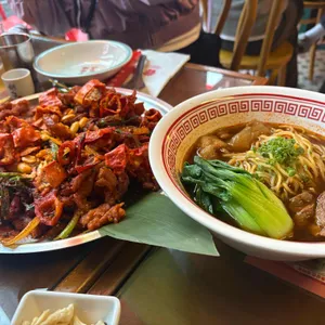 창창 사진
