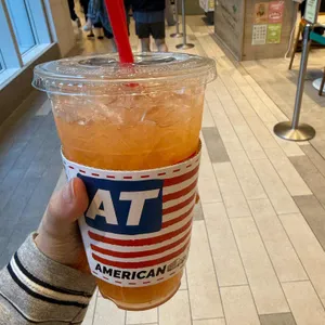 아메리칸트레일러시즌테이블 대표 사진