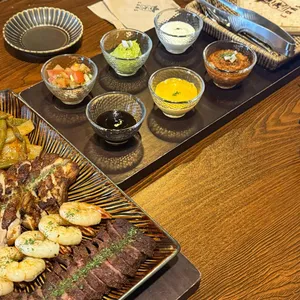 칸스 대표 사진