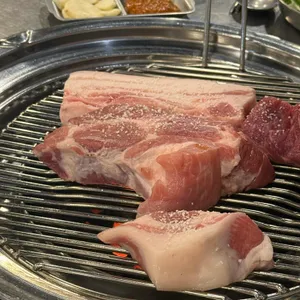 김돈이 사진