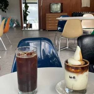 로파이 커피 로스터스 사진