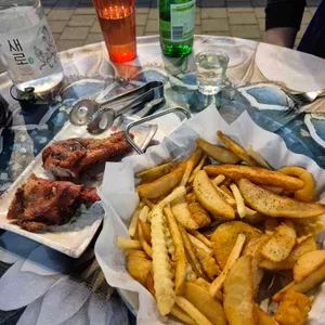 부어치킨 사진