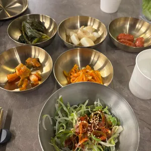 육쁘다 사진