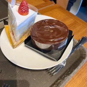폴바셋 사진