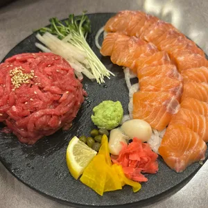육회바른연어 사진