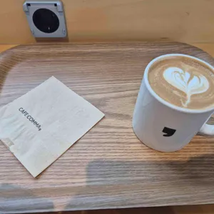 카페 꼼마 대표 사진