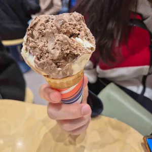 배스킨라빈스 대표 사진