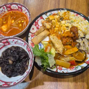 황금룡 사진 1