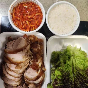 이장군족발 사진