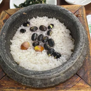 새천안돌솥밥 사진