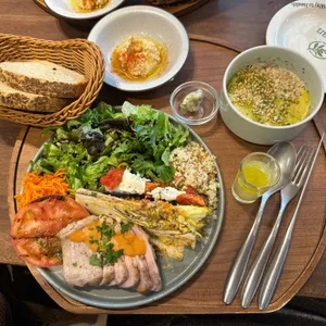 올리빈 대표 사진