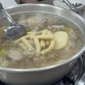 명동닭한마리 사진