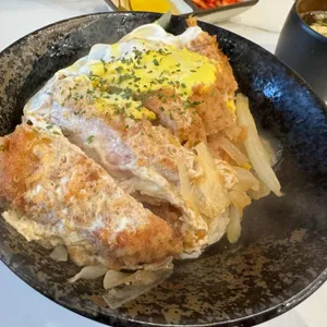 춘하추우동 대표 사진