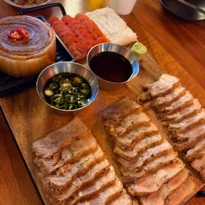 래인 사진 1
