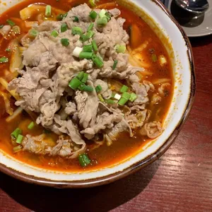 차알 브라운 사진 2