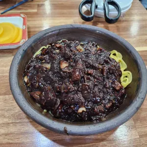 뿜뿌이 사진