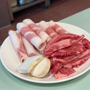 꾸석지돌판한우 사진