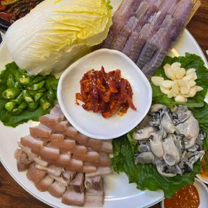 남해굴국밥 사진 1