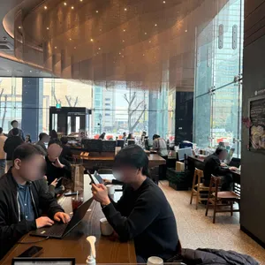 스타벅스 리저브 대표 사진