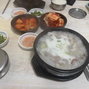 서강순대국뼈해장국 사진