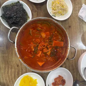 엄마네 돼지찌개 사진 1