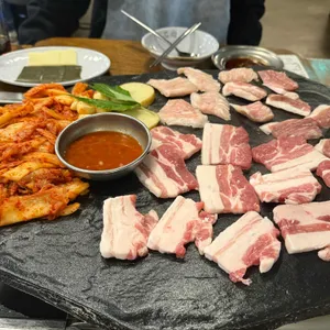 석암생소금구이 사진 1