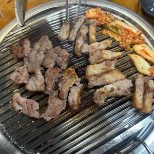 행복한우 사진 1