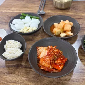 행복돼지국밥 사진 1