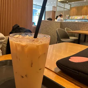 투썸플레이스 인천연수역점 사진 1