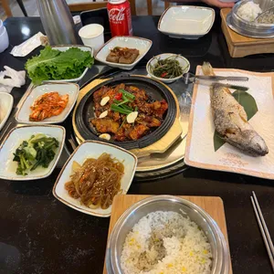 솥밥한상 사진