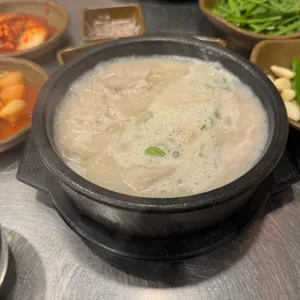 수변최고돼지국밥 사진 1