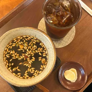 뜰안 사진 1