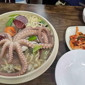 황해해물칼국수 대표 사진