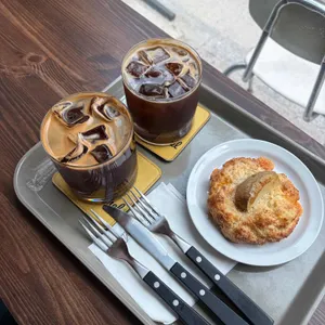 옐로우카멜 사진 2