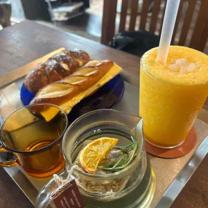 커피폴리 사진 1
