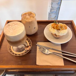 연남동 벚꽃집 대표 사진