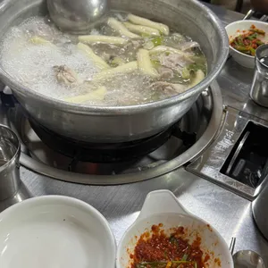 명동닭한마리 대표 사진