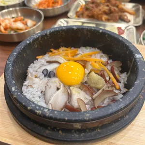 조선돌솥밥 사진