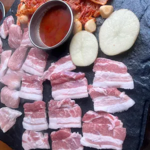 석암생소금구이 사진 1