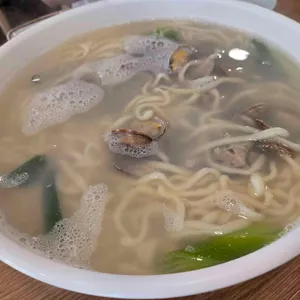 시골보쌈바지락칼국수 사진 1