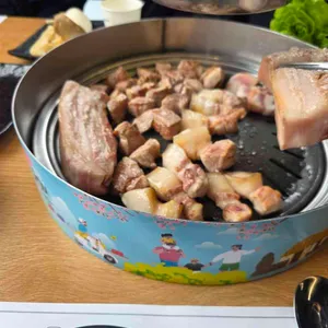 돌담애 성산 흑돼지 사진
