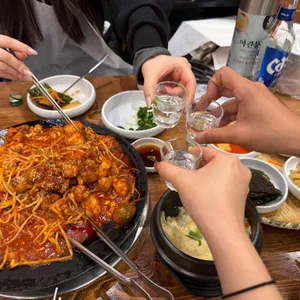진아구 대표 사진