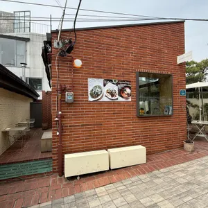 썸모어 대표 사진
