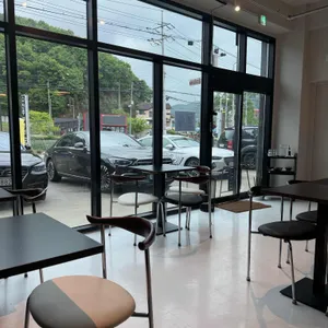 핀츠 커피 로스터스 대표 사진